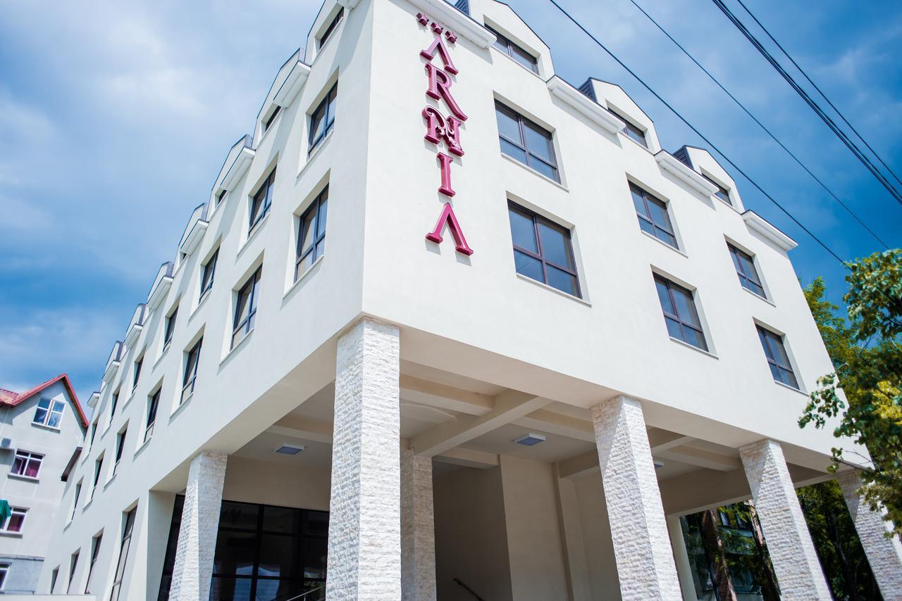 Hotel Arnia ヤシ エクステリア 写真