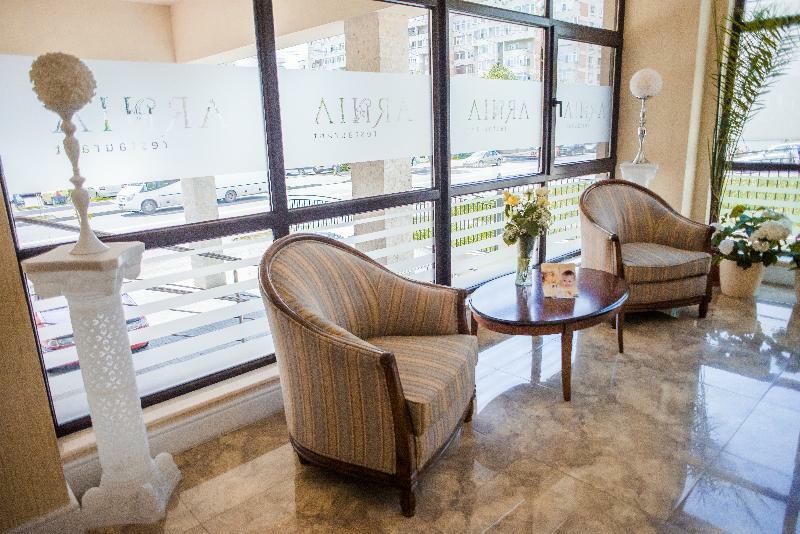 Hotel Arnia ヤシ エクステリア 写真